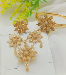 Golden Flower Jewelry Set for Women with Zarcoon Stones