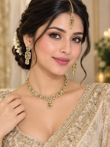 Modern Design Gold Plated Zircon Necklace Set